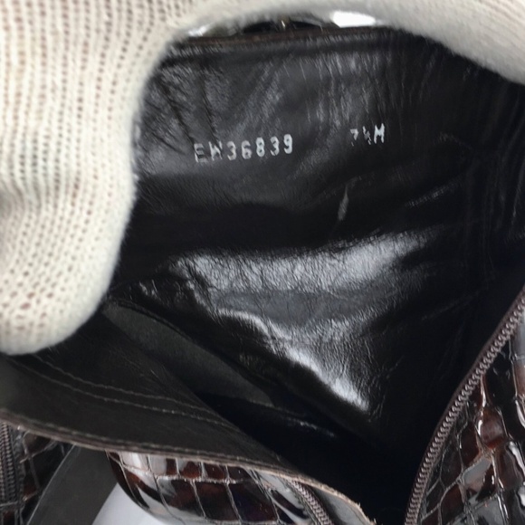 Stuart Weitzman Ankle Boot Brown Croc Embossed Pointed Toe Patent Leather Sz 7.5 - Picture 12 of 15